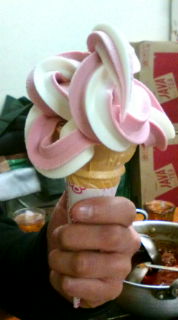 No.1549 芸術は爆発だ。